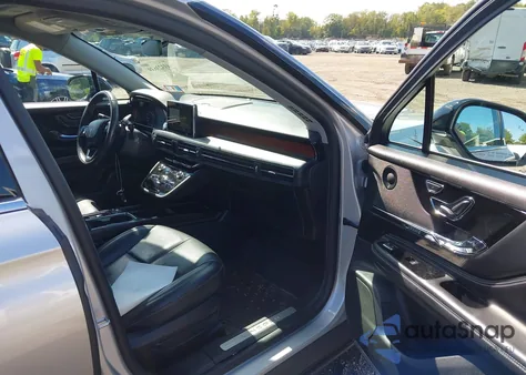 2020 Lincoln Corsair Reserve z USA, uszkodzony, nr VIN 5LMCJ2D94LUL22774